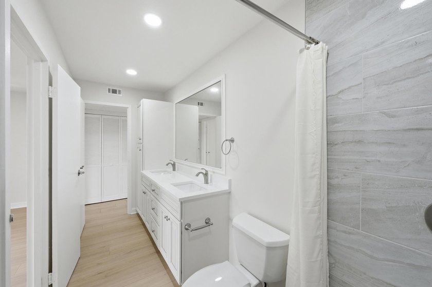 OWNER FINANCING WITH 6% DOWN Welcome to this impeccably updated - photo 20