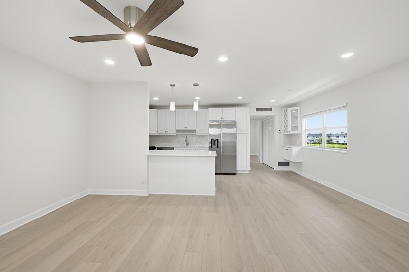 OWNER FINANCING WITH 6% DOWN Welcome to this impeccably updated - photo 33