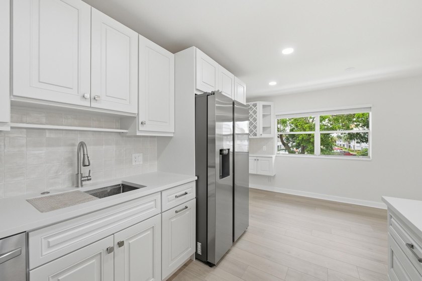 OWNER FINANCING WITH 6% DOWN Welcome to this impeccably updated - photo 35