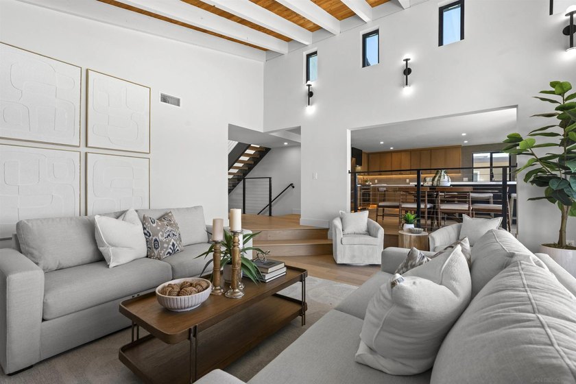 Commandingly perched in coveted Bay Park, this extraordinary - photo 14