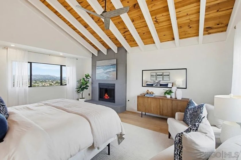 Commandingly perched in coveted Bay Park, this extraordinary - photo 21