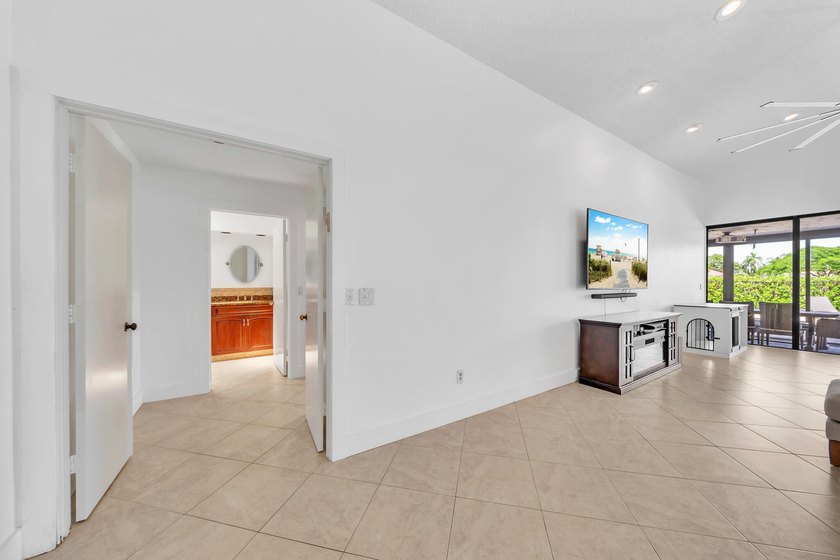 Welcome to 10255 Sunset Bend Drive, Boca Raton, FL 33428 -- - photo 20