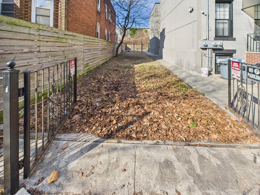 Rare opportunity to acquire a vacant residential lot in the - photo 2