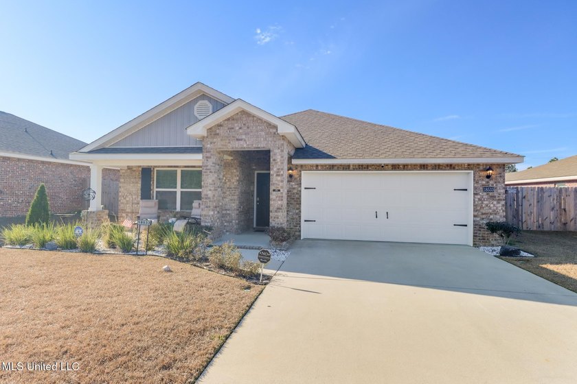 New price! Unlike new builds, this home is truly move-in ready - photo 21