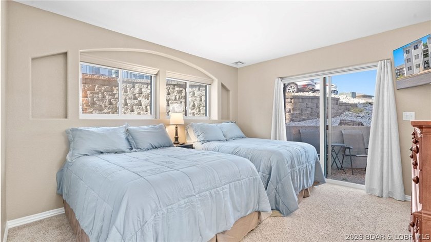Welcome to your perfect lake escape at Compass Pointe in the - photo 26