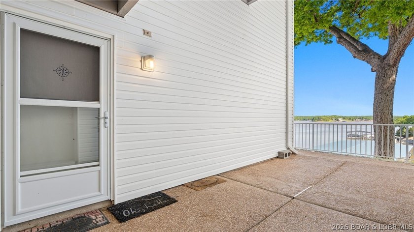 Welcome to your perfect lake escape at Compass Pointe in the - photo 40