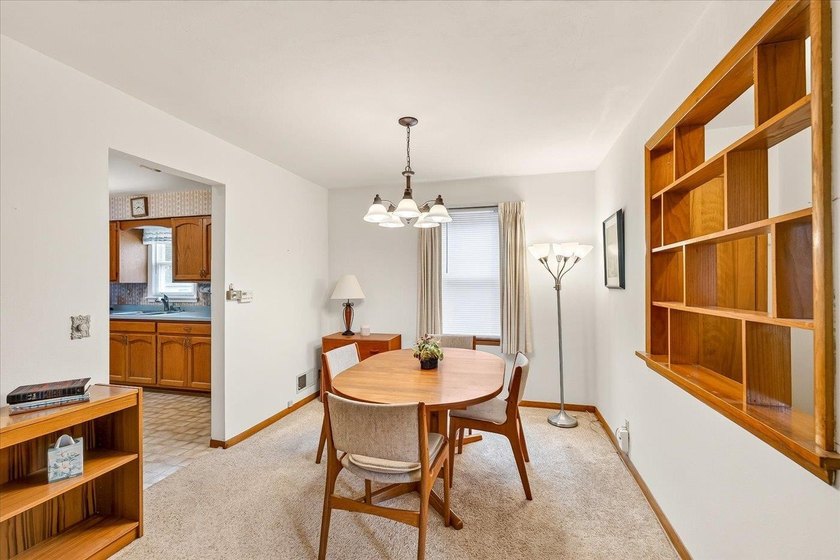 Northeast side ranch in move-in condition! Hard wood floors in - photo 18