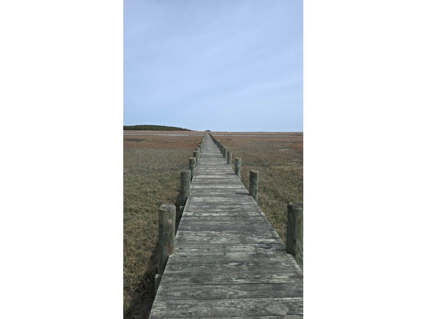 The community of Seaview is a small gated community located on - photo 3