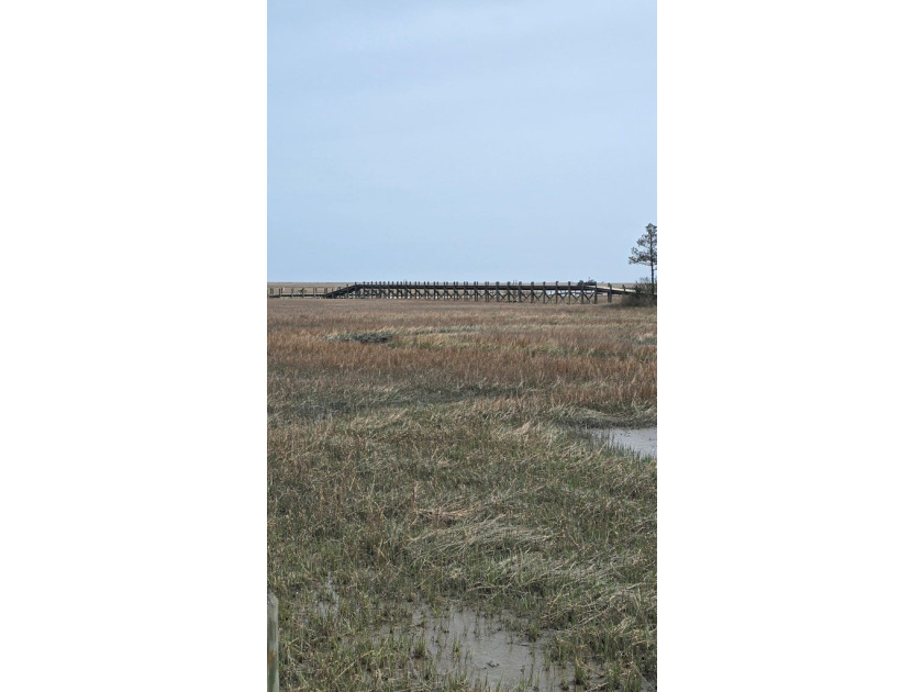 The community of Seaview is a small gated community located on - photo 3