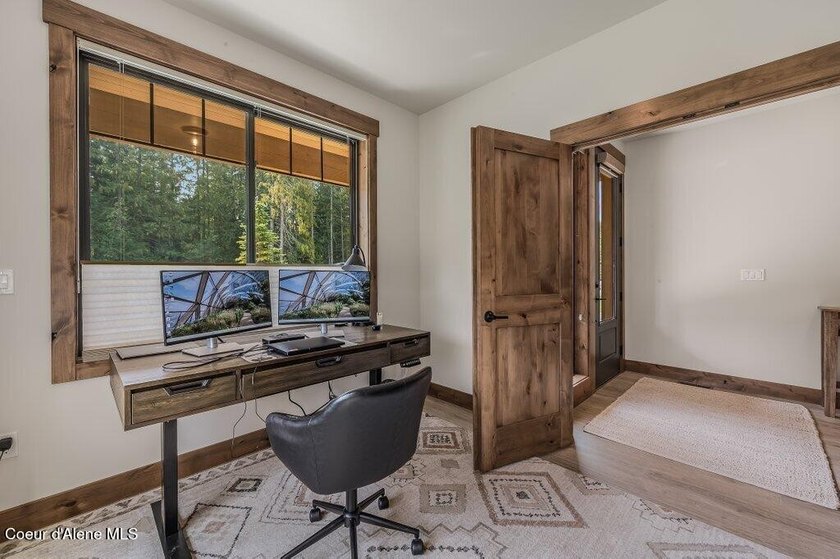 Nestled within The Idaho Club, The Oxbow offers an exclusive - photo 12