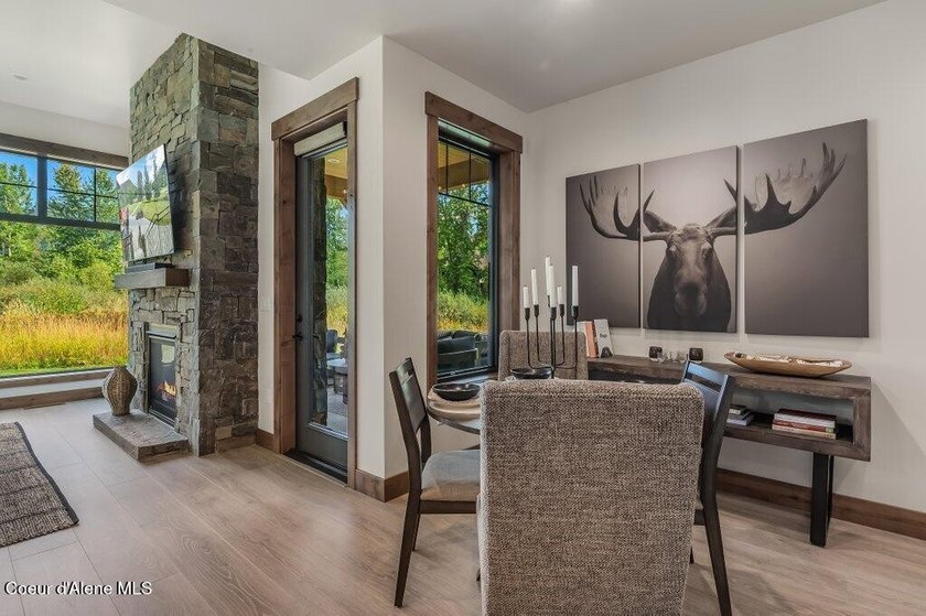 Nestled within The Idaho Club, The Oxbow offers an exclusive - photo 17