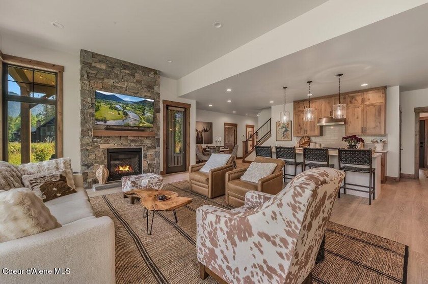 Nestled within The Idaho Club, The Oxbow offers an exclusive - photo 23