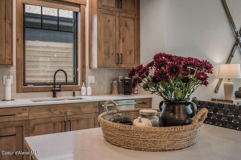 Nestled within The Idaho Club, The Oxbow offers an exclusive - photo 31