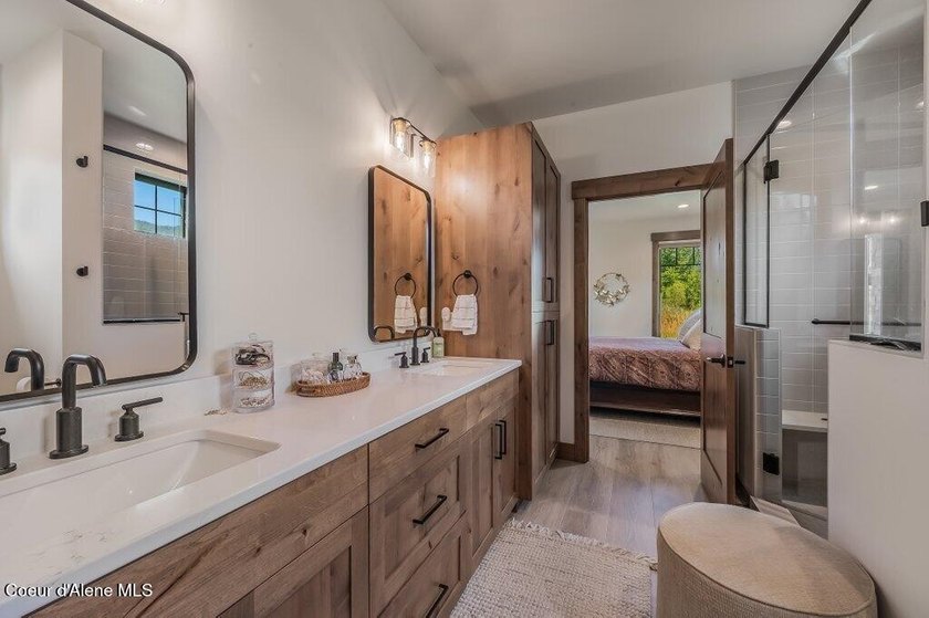 Nestled within The Idaho Club, The Oxbow offers an exclusive - photo 38