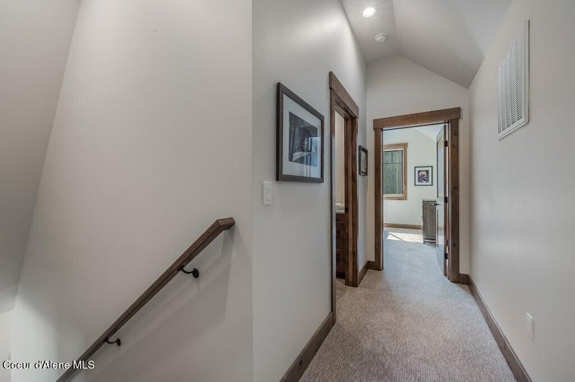 Nestled within The Idaho Club, The Oxbow offers an exclusive - photo 41