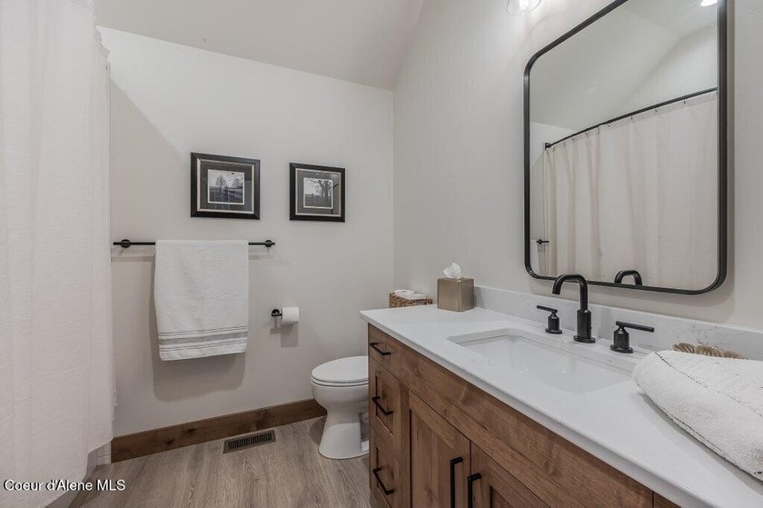 Nestled within The Idaho Club, The Oxbow offers an exclusive - photo 46