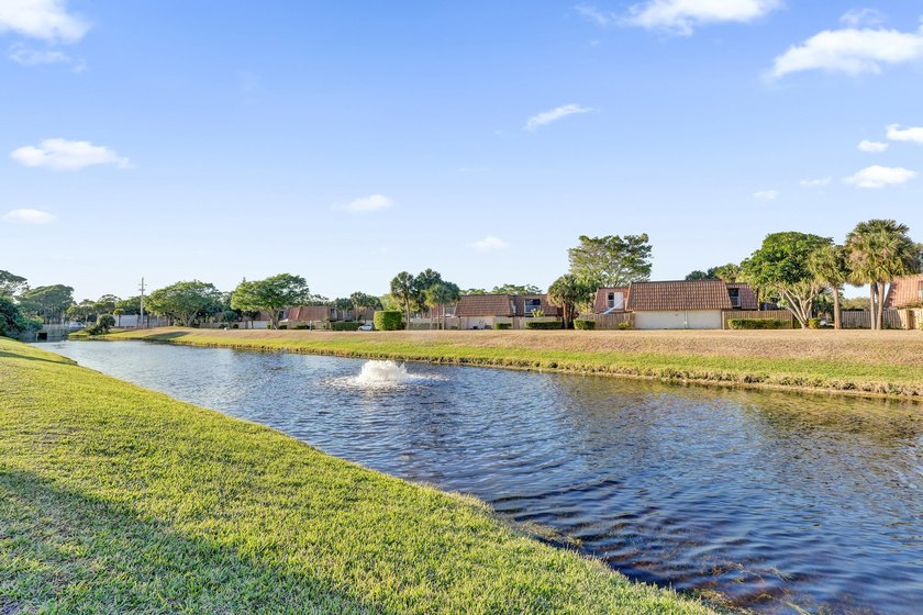 WATERFRONT LIVING WITH EXCEPTIONAL BUYER SAVINGS! Move right - photo 21