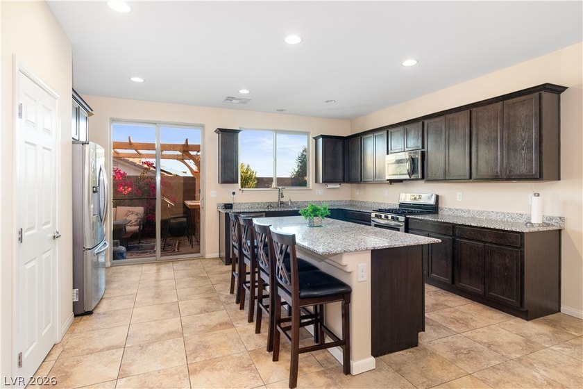 PRIVATE CASITA, COURTYARD ENTRY, AND A BACKYARD BUILT FOR - photo 12
