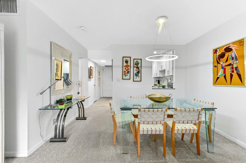 Discover the ease of ground-floor living in this charming condo - photo 14