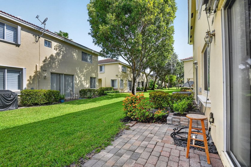 Truly gorgeous and well kept townhome in East Boynton Beach - photo 16