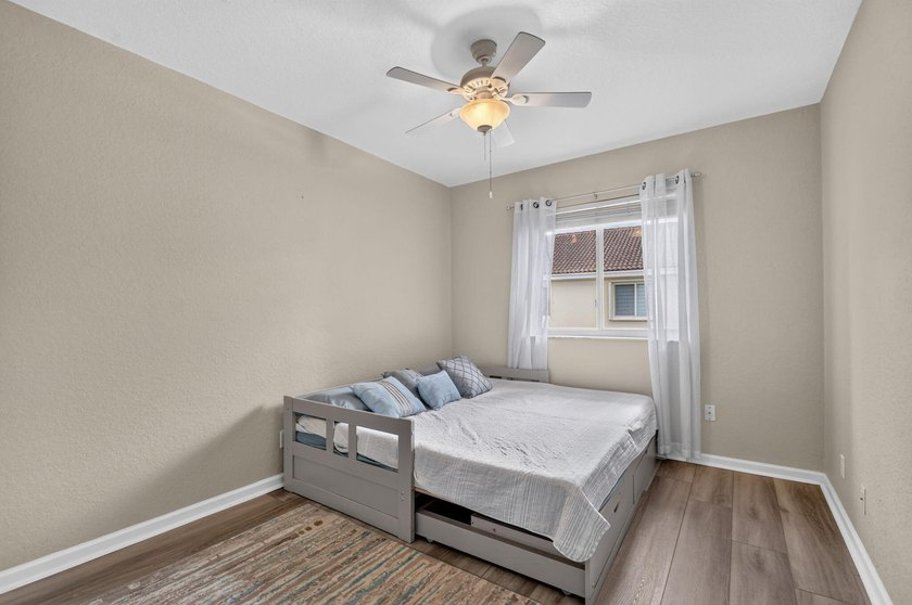 Truly gorgeous and well kept townhome in East Boynton Beach - photo 32