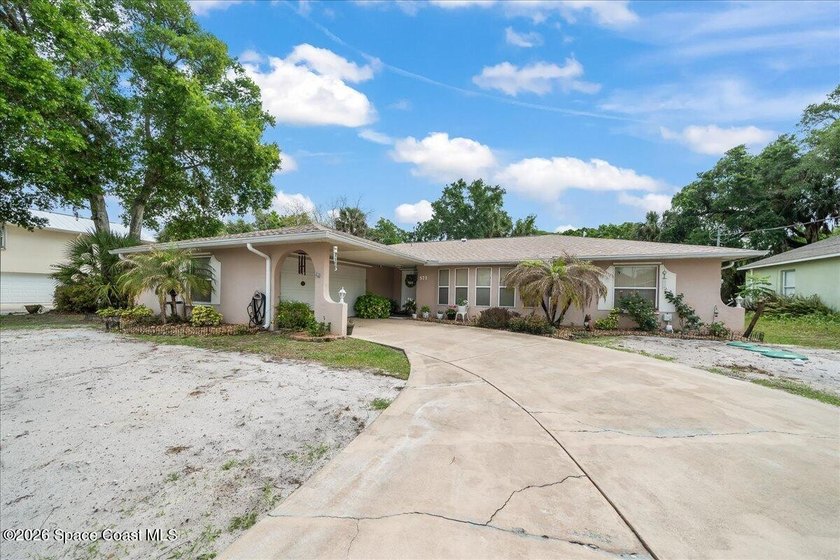 Very private home nestled in Nature...Presenting Concrete Block - photo 3