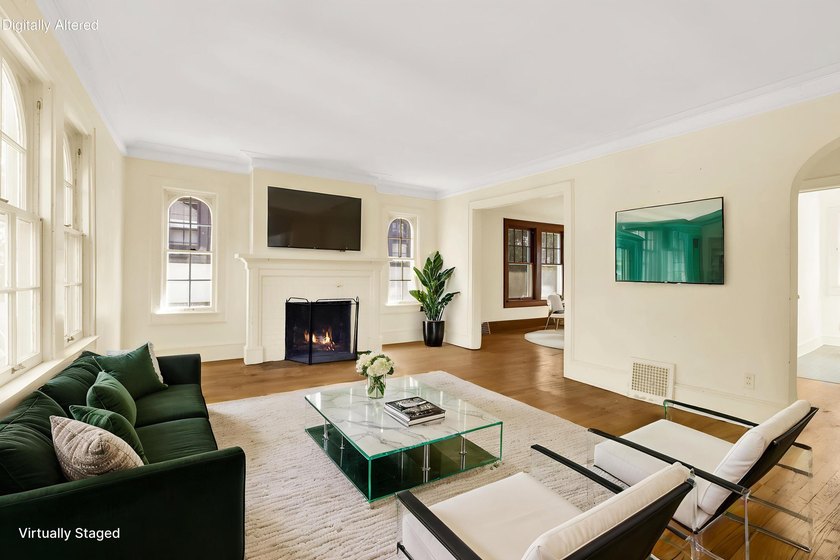 Welcome home to a beautiful 4 bedroom Eastside home. This home - photo 5