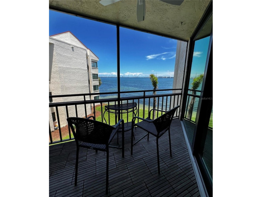 Welcome to La Puerta Del Sol, a serene waterfront retreat - photo 7