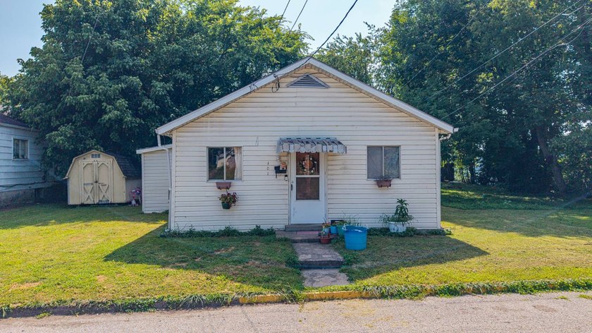 Disregard listing price. Property will be sold at auction - photo 4