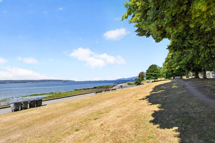 Welcome to the Huntingtown West! Some views you can put a price - photo 23