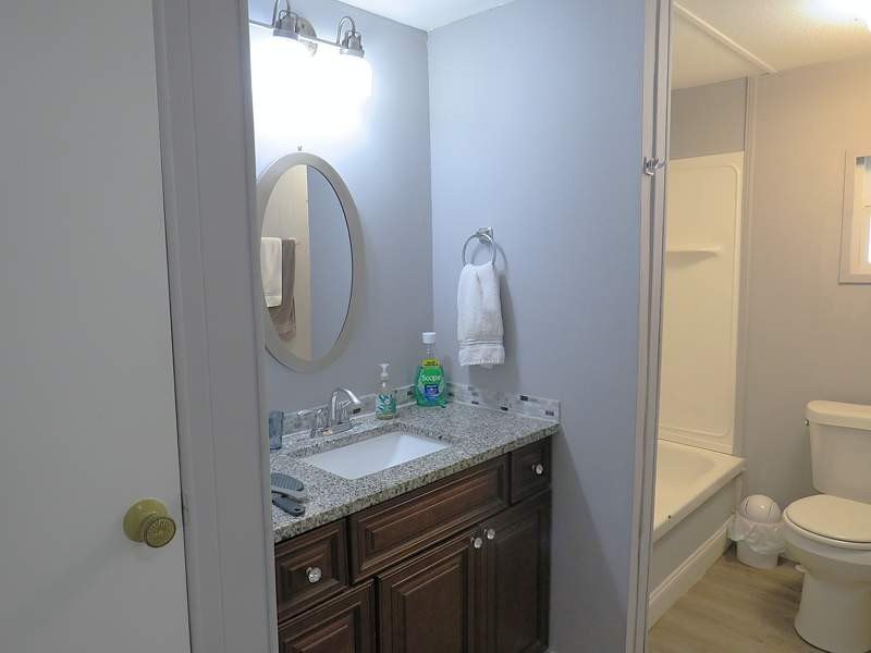 This charming 1248 square feet manufactured home, built in 1979 - photo 29