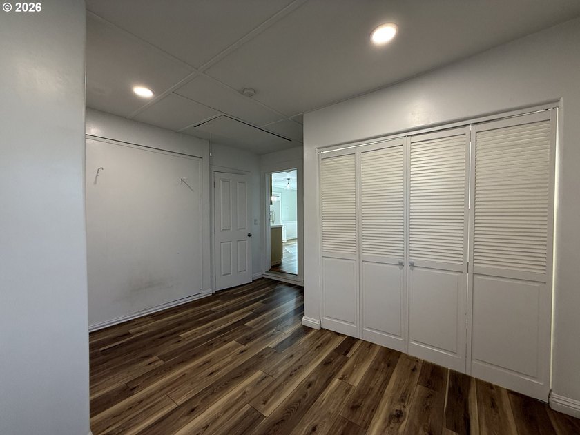 Great opportunity to purchase a duplex on a large lot with - photo 38