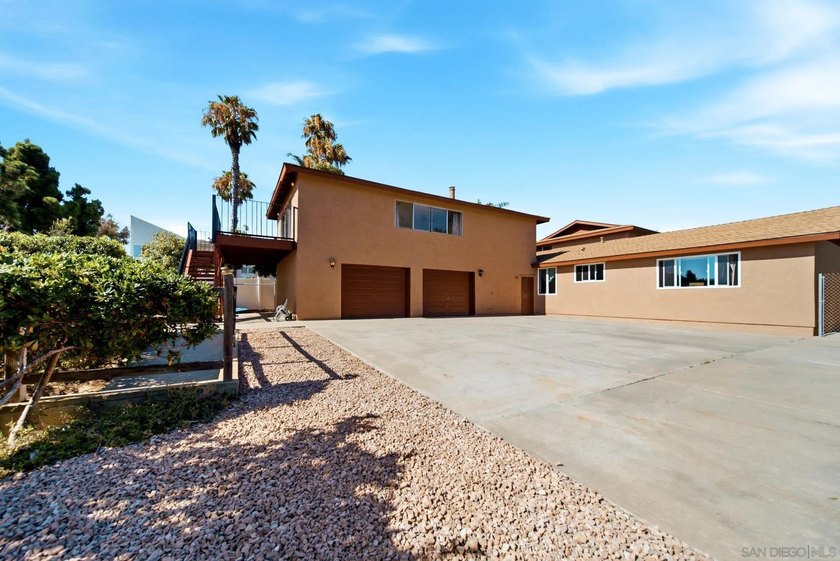 Coastal Encinitas, multi-family properties don't get more - photo 12