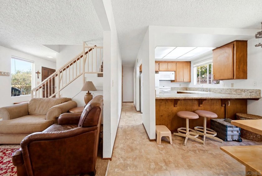 Coastal Encinitas, multi-family properties don't get more - photo 29