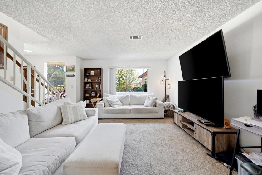 Coastal Encinitas, multi-family properties don't get more - photo 34