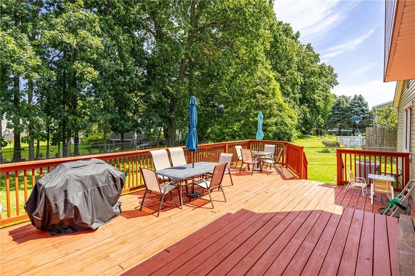 Open House Thursday July 23rd 5:300-6:30! Welcome to 124 Long - photo 35