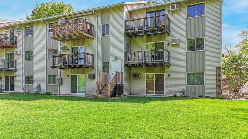 Look no further! Inside this 1+ bed, 1 bath Condo, you'll find - photo 20