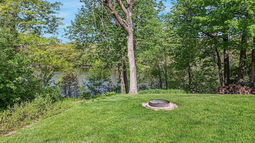 Look no further! Inside this 1+ bed, 1 bath Condo, you'll find - photo 23