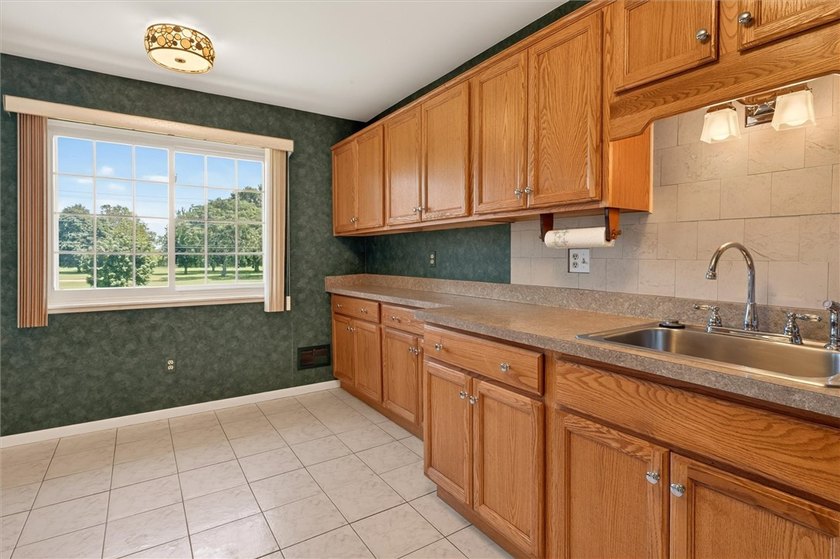 If you desire a ranch style home, but want less maintenance and - photo 27