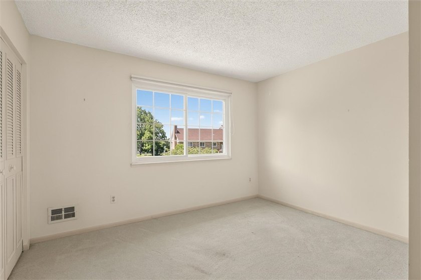 If you desire a ranch style home, but want less maintenance and - photo 29