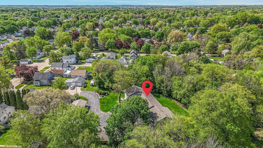Look no further! Inside this 1+ bed, 1 bath Condo, you'll find - photo 29