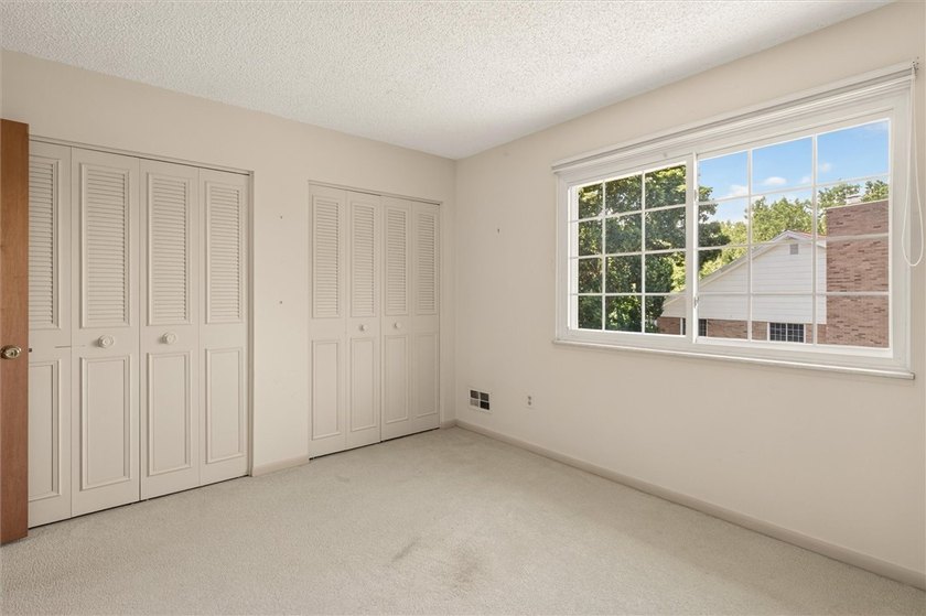 If you desire a ranch style home, but want less maintenance and - photo 32