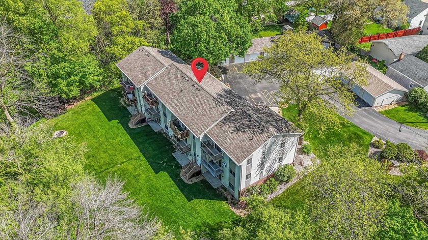 Look no further! Inside this 1+ bed, 1 bath Condo, you'll find - photo 34