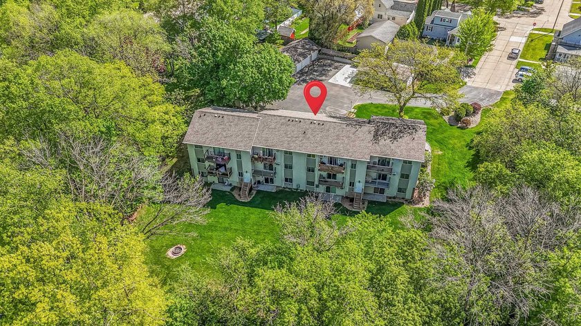Look no further! Inside this 1+ bed, 1 bath Condo, you'll find - photo 36