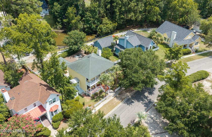 Beautiful Battery Point home with double porches and excellent - photo 38
