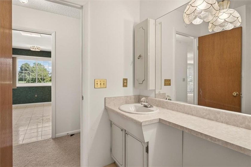 If you desire a ranch style home, but want less maintenance and - photo 42