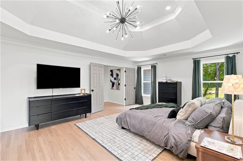One-of-a-Kind Luxury Living on a Premier Golf Course Lot in - photo 25