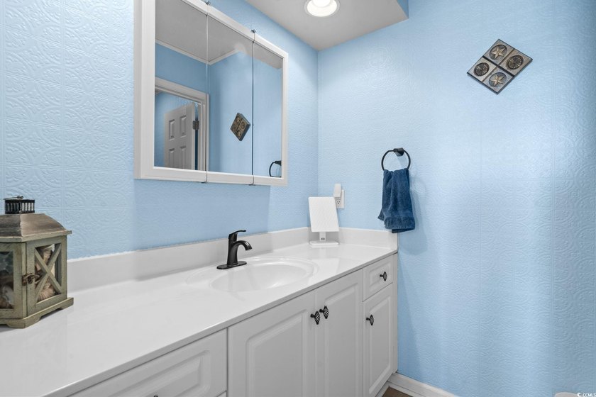 Immaculate fully furnished 2 bedroom 2 bath condo located in the - photo 33