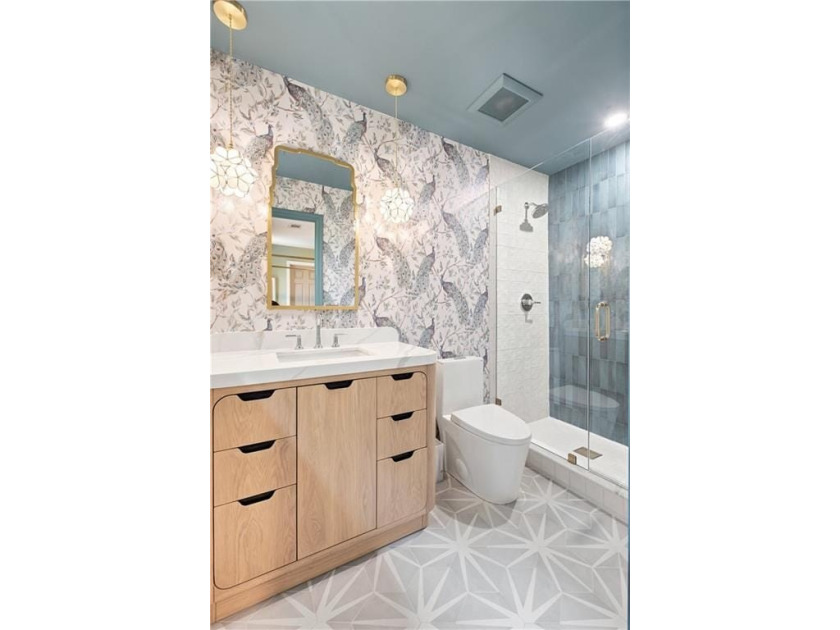 One-of-a-Kind Luxury Living on a Premier Golf Course Lot in - photo 33