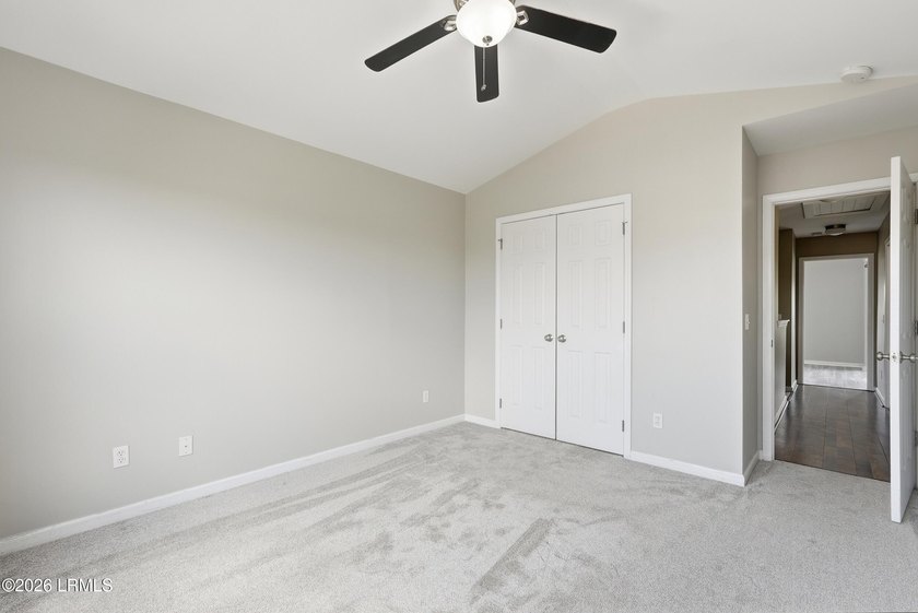 One of the largest townhomes in Cypress Ridge, this beautifully - photo 34